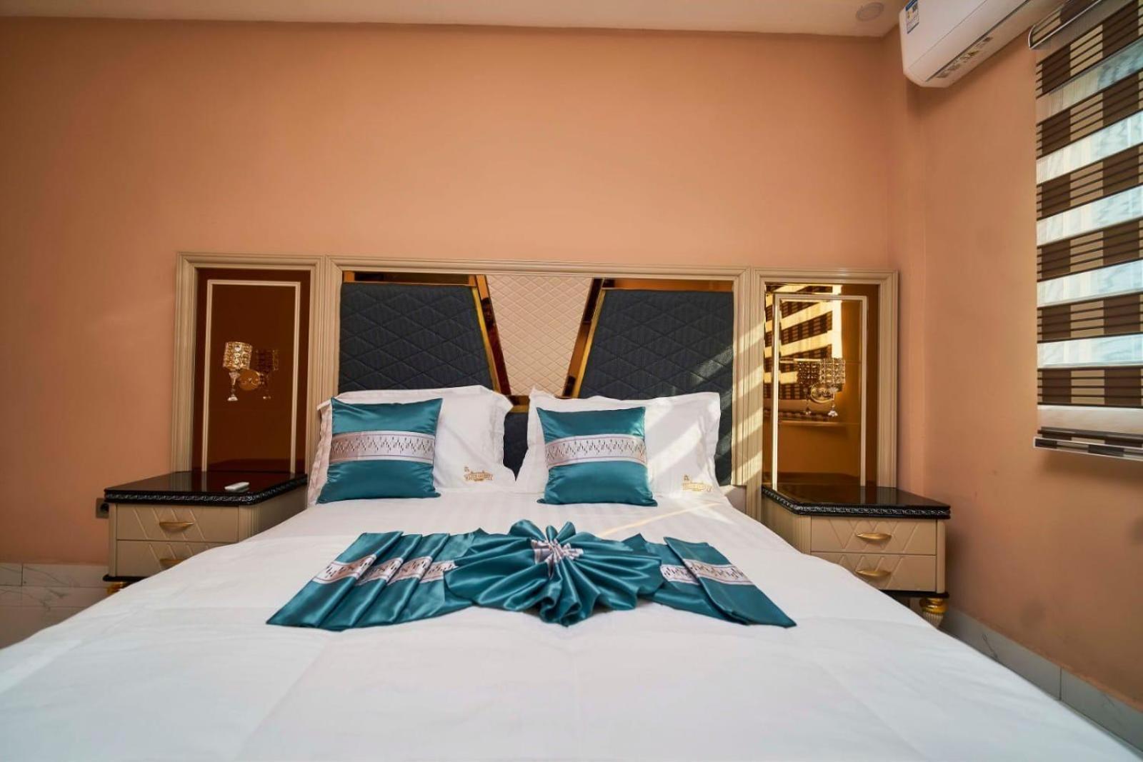 Elite Complex Hotel Yaounde Exterior photo